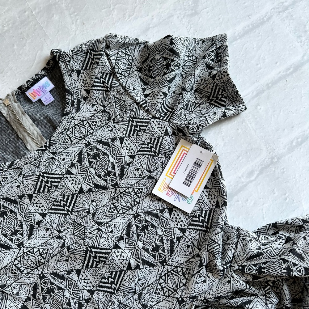 NWT LuLaRoe Amelia Dress Large - Picture 3 of 6
